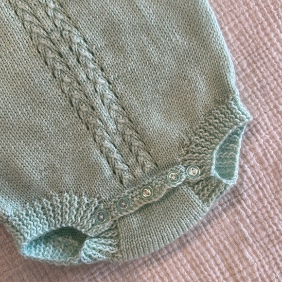 Hand-knit Onesie/Singlet for Baby - Picture 2 of 5